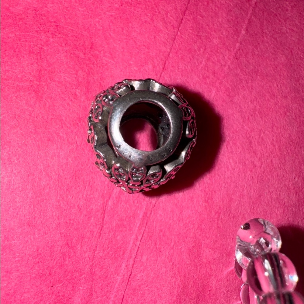 100% Authentic Pandora Snowflake Charm - Picture 3 of 4